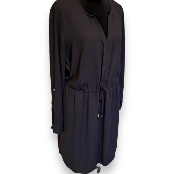 Apt. 9 Lightweight Drawstring Waist with Pockets Long Sleeve Black V-Neck Dress - Picture 2 of 16